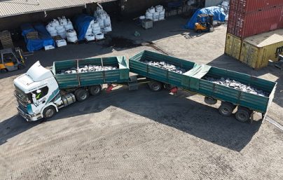 Metal Line Truck With Load