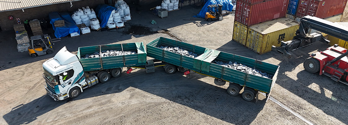 Metal Line Truck With Load